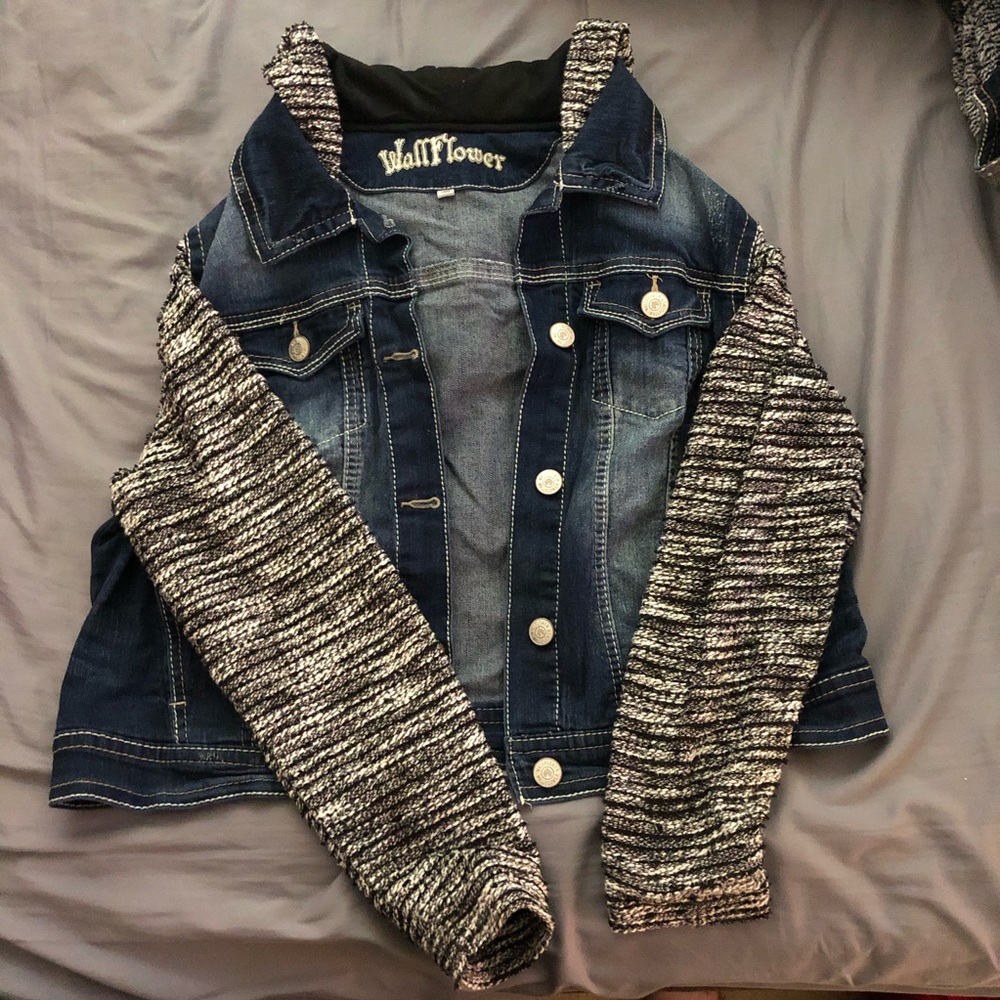 Like new dark was denim jacket w/ hood
